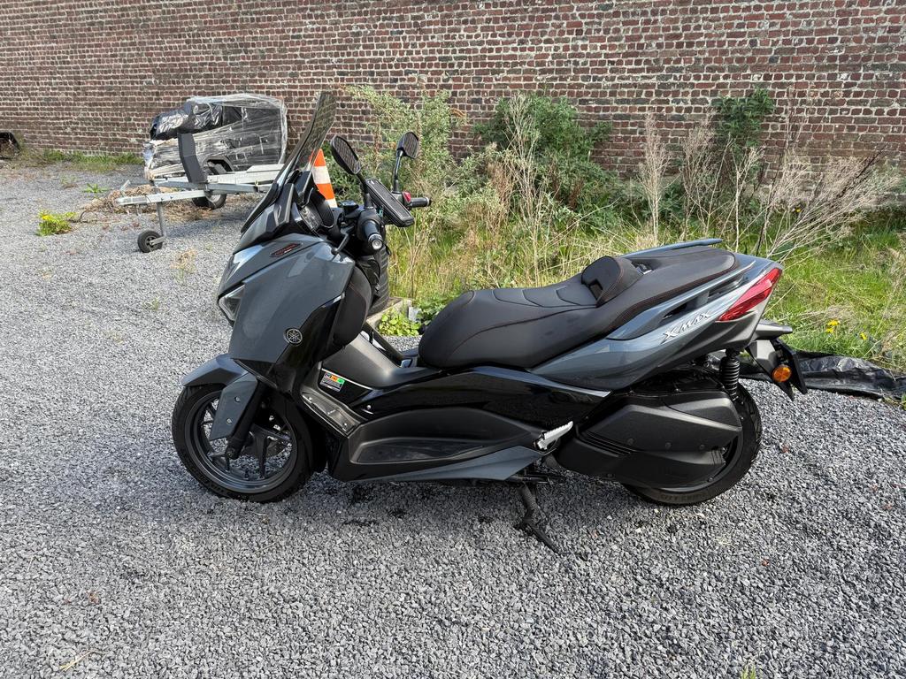 X-Max 300 Techmax Gris Nardo, Motos, Particulier