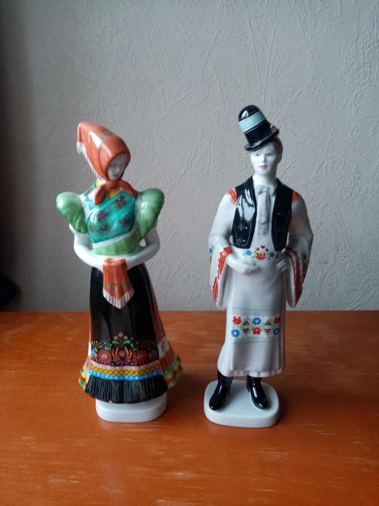 Deux figurine porcelaine Hongroise/Hollohaza 30/29cm (1980), Enlèvement ou Envoi