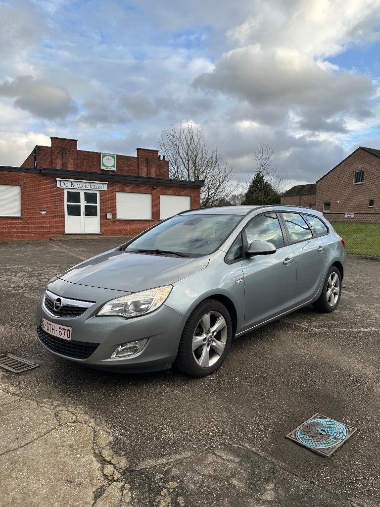Opel astra j 1.7, Auto's, Euro 5, Particulier, Parkeersensor, Te koop