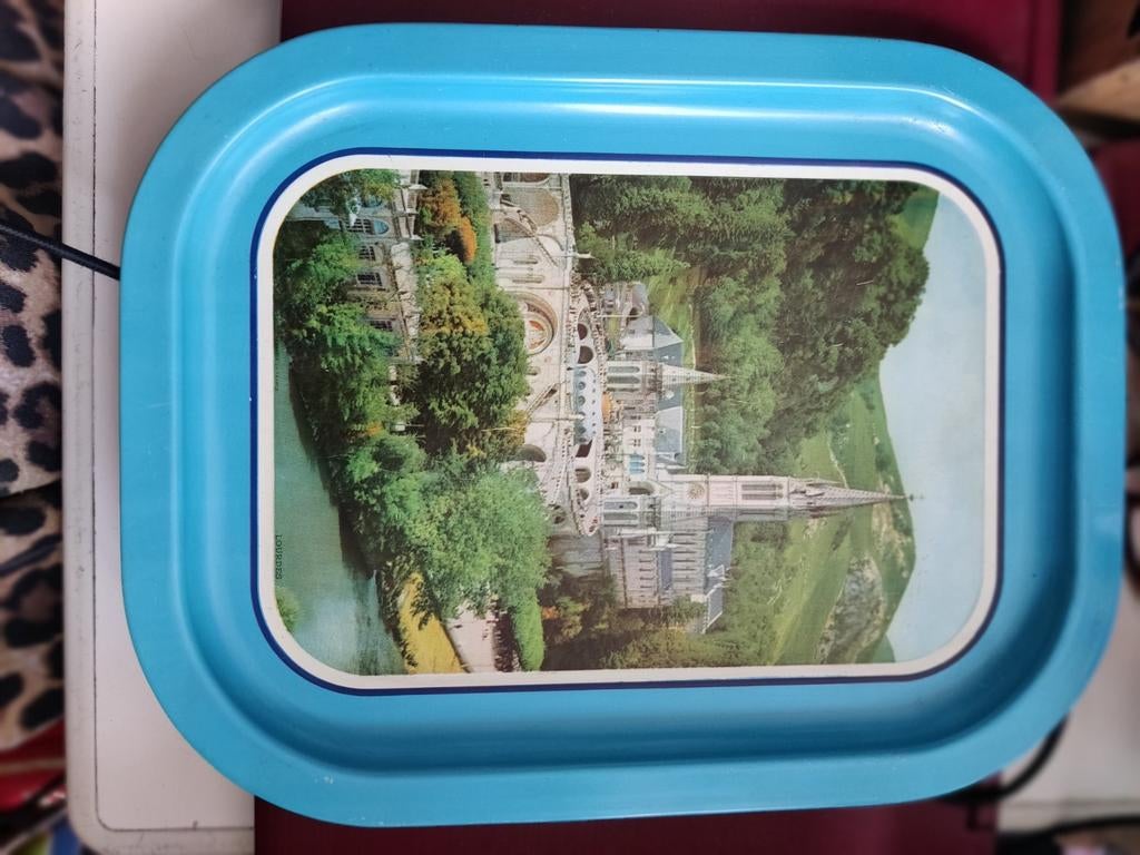 Plateau serviteur illustration Notre Dame de Lourdes vintage, Comme neuf
