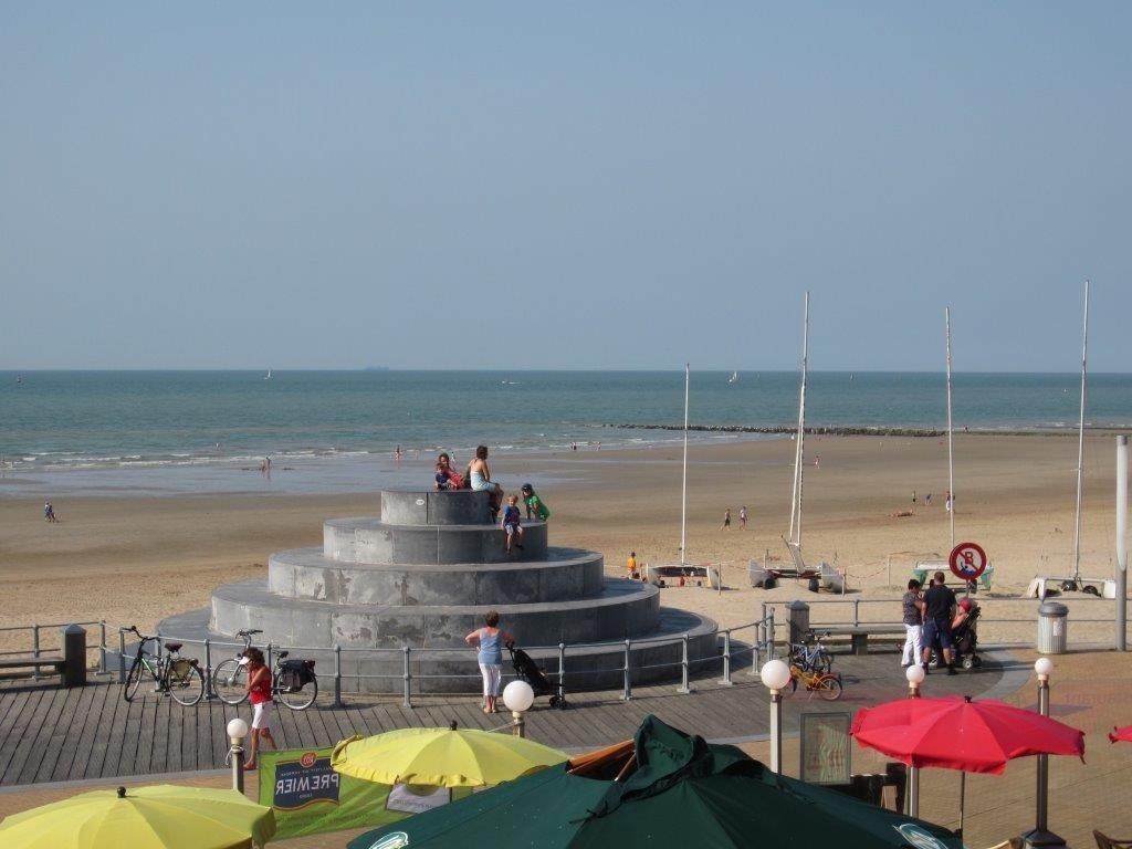 Luxe Appartement Zeedijk Oostende - capaciteit 4 personen, Eigenaar