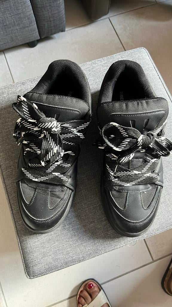 Chaussures bershka noires, Comme neuf, Enlèvement, Bershka, Baskets