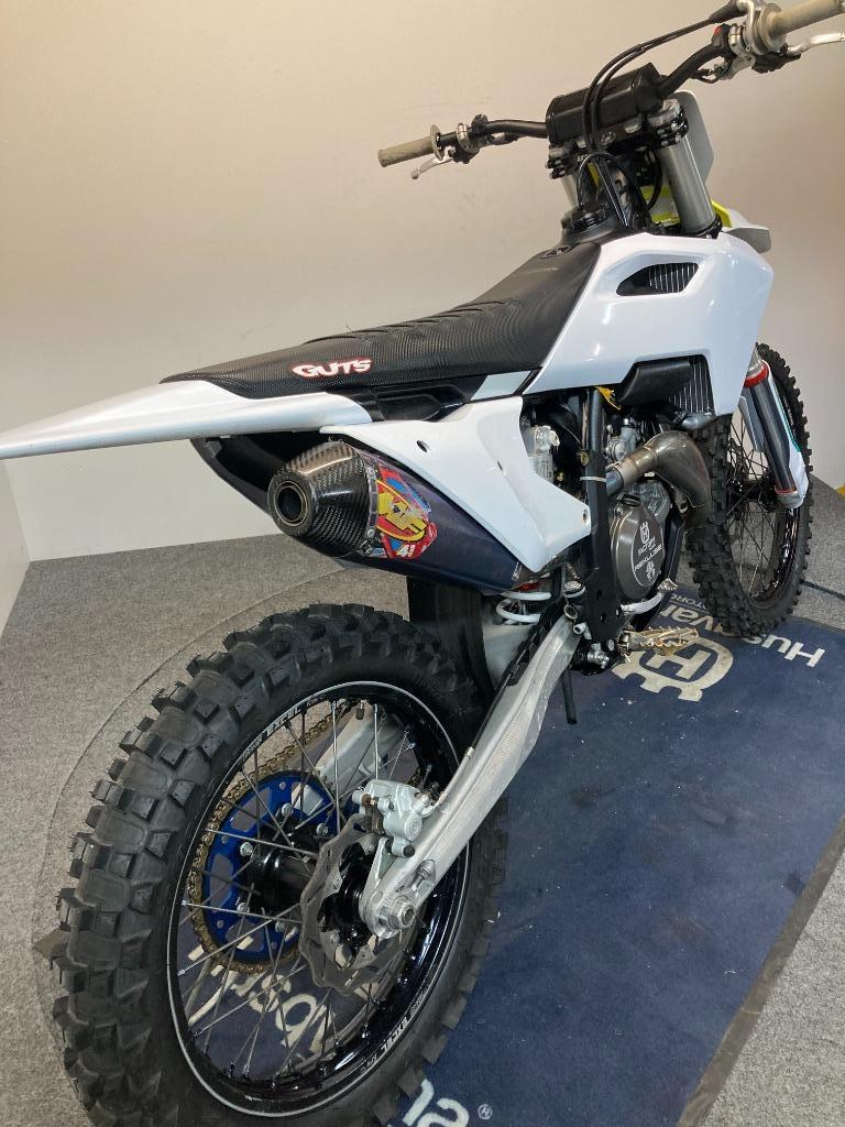 Husqvarna FC 450 MY'23 ref. LS 3064 - foto 2