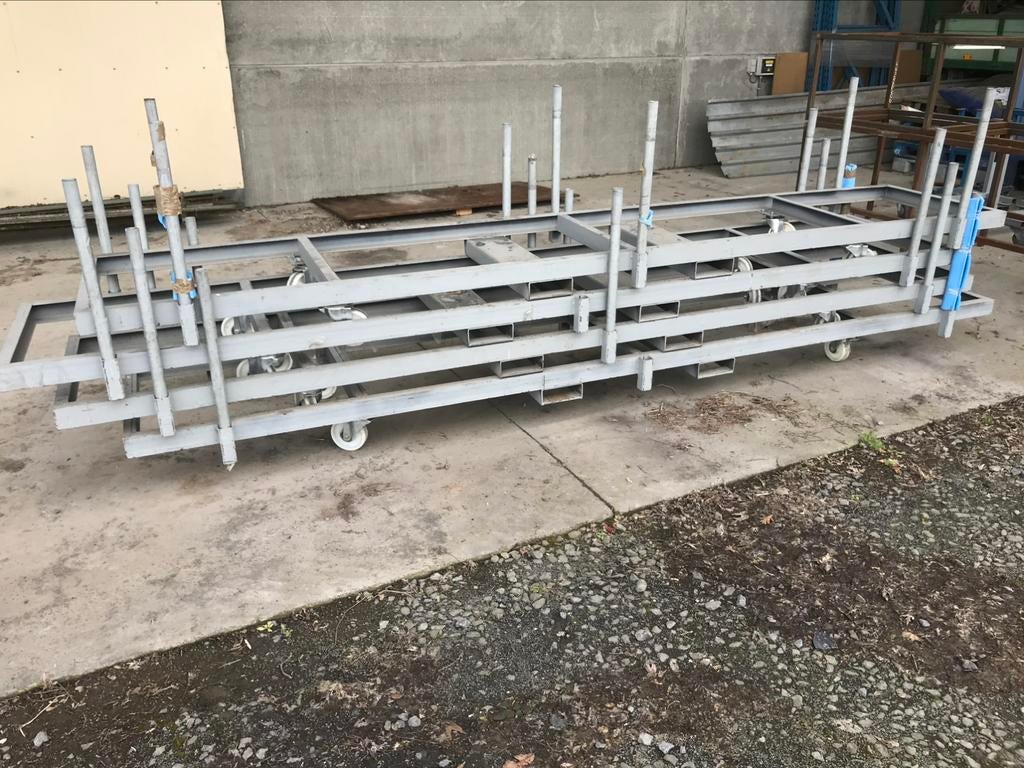 Conteneurs de stockage pour profils, Articles professionnels, Enlèvement