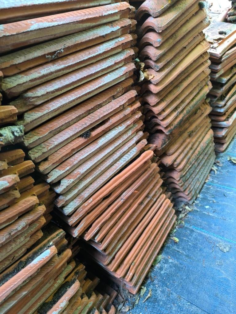 Dakpannen +- 550 stuks, Doe-het-zelf en Bouw, Dakpannen en Dakbedekking, Ophalen, Gebruikt, Dakpannen