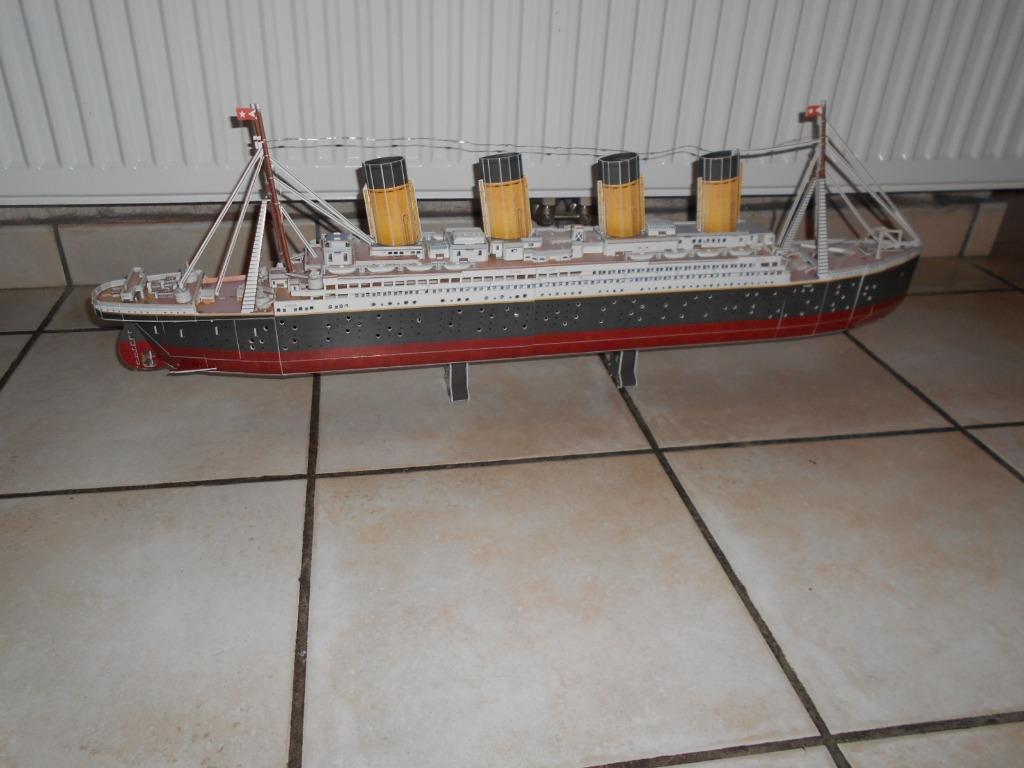 titanic : maquette (88 cm x 32 cm x 10 cm), Enlèvement, Comme neuf, Autres marques