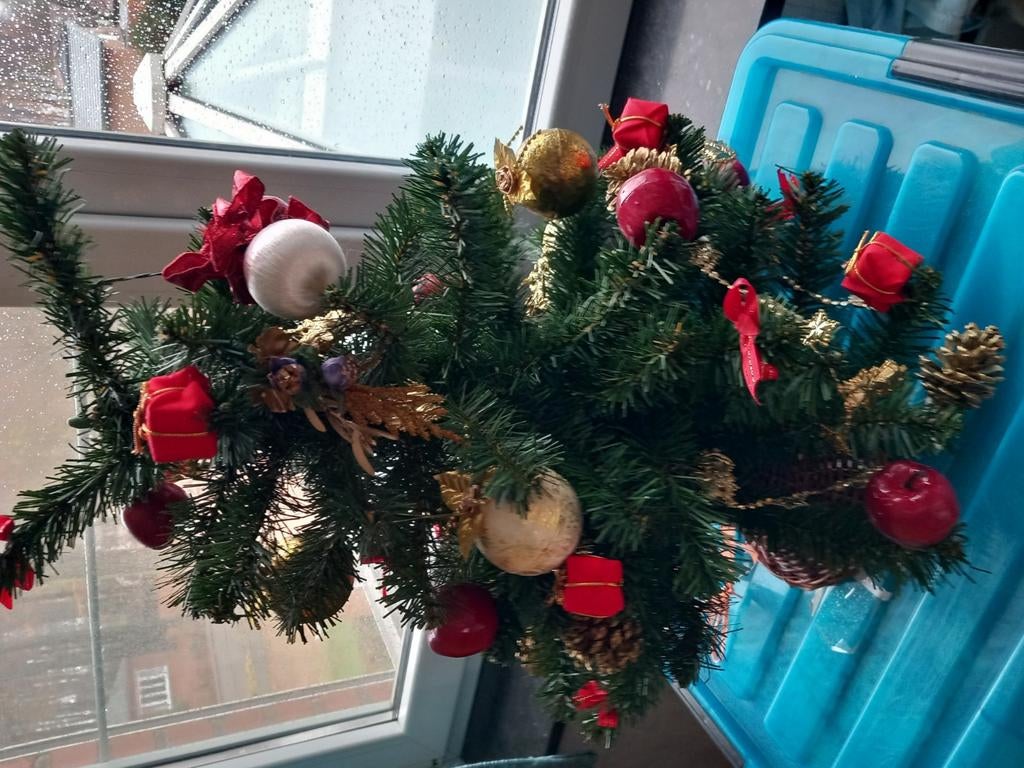 Sapin artificiel garni.  Hauteur 55 cm, Maison & Meubles, Enlèvement ou Envoi, Comme neuf