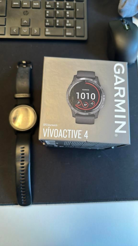 Garmin Vivoactive 4 in goede staat, Bijoux, Sacs & Beauté, Montres connectées, Comme neuf, GPS, Enlèvement