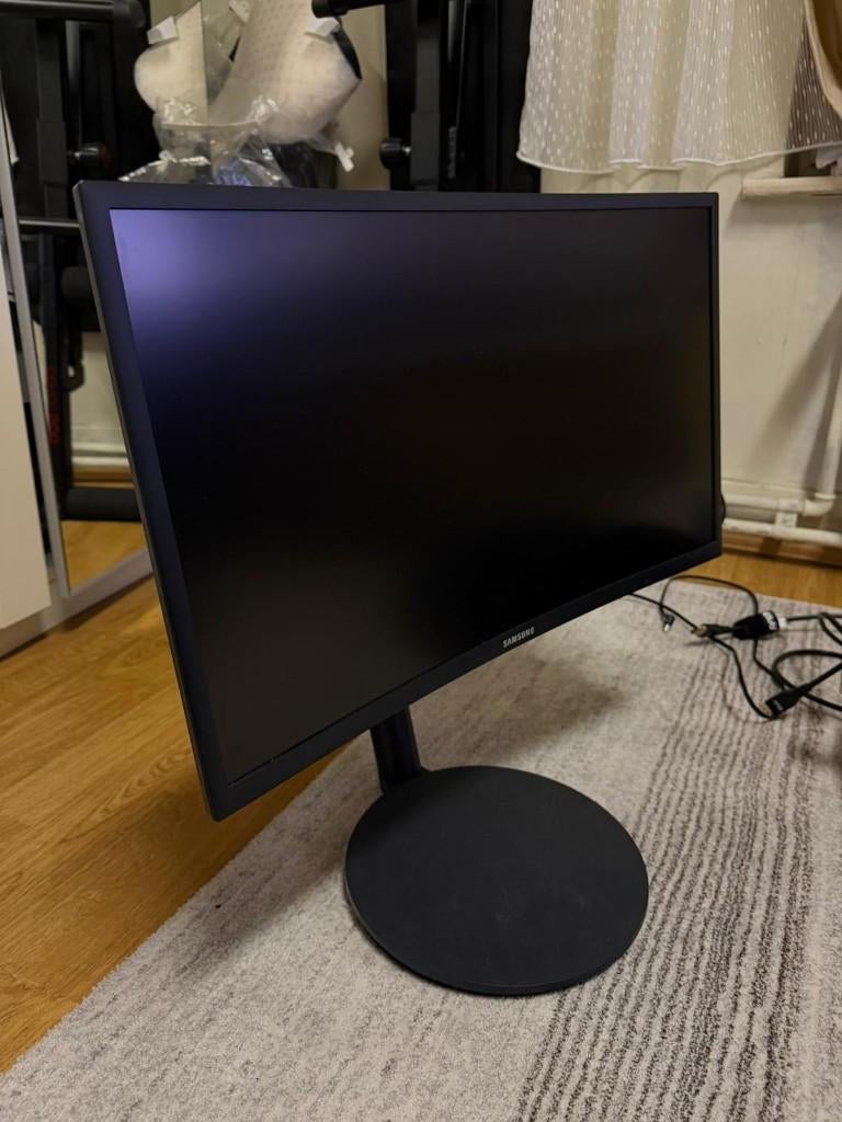 Samsung écran 24" 1080p, 144hz 1ms, Gaming, 1 à 2 ms, Full HD, Enlèvement