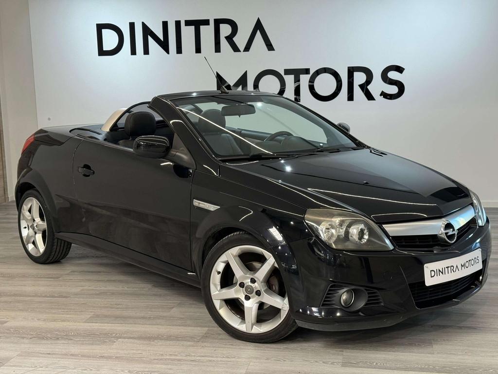 Opel Tigra Twintop 1.4i XEP 16v Sport, Gebruikt, Zwart, 4 cilinders, Cabriolet