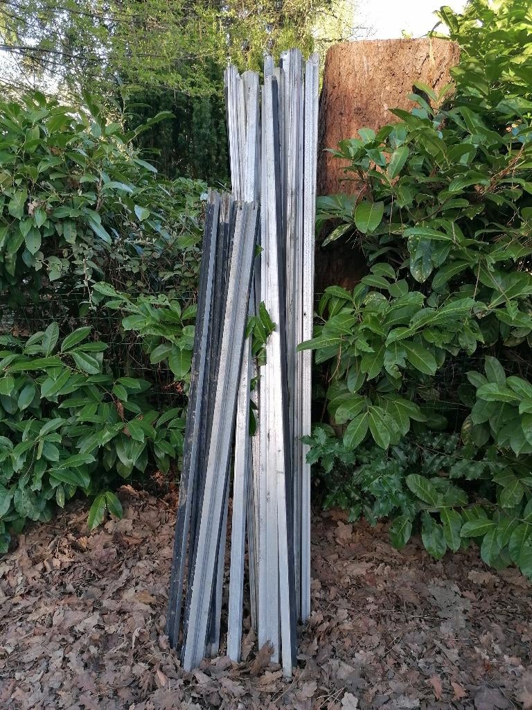 Gratis metalen rails (afbraak serre), Doe-het-zelf en Bouw, Metalen, Ophalen, Aluminium