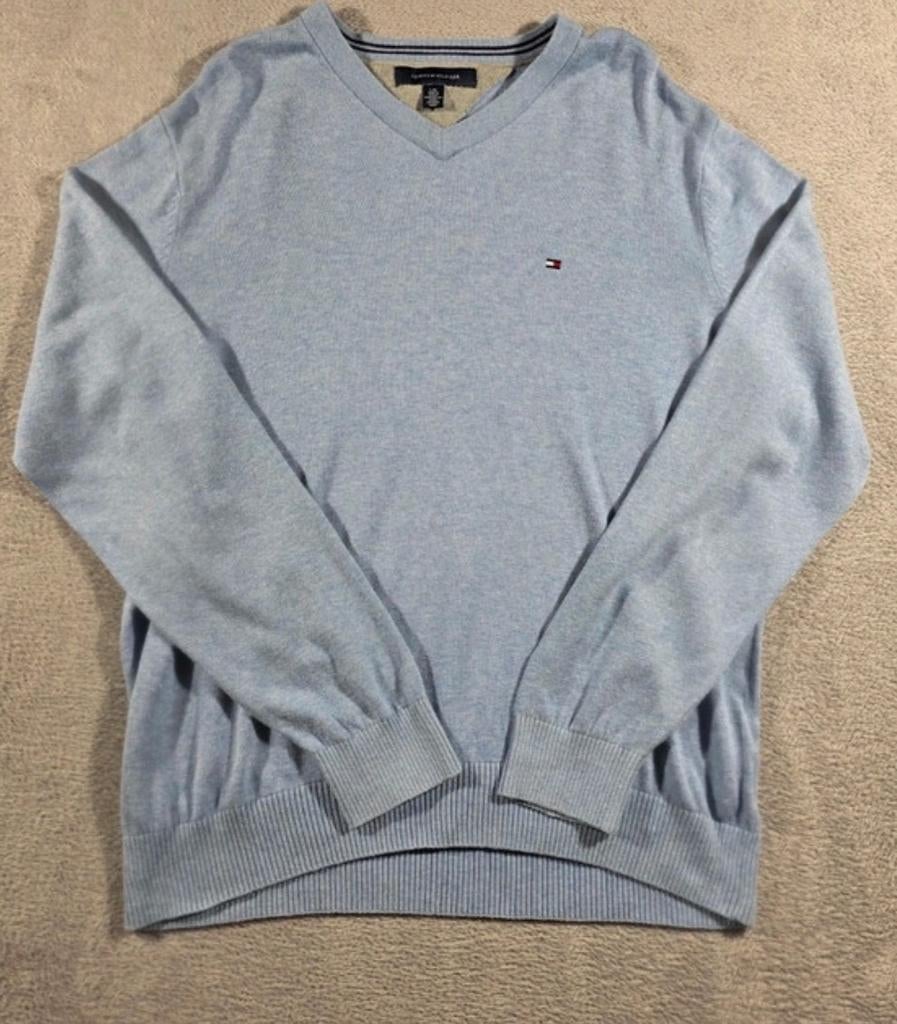Pull classique Tommy Hilfiger grand col en V pour homme bleu, Vêtements | Hommes, Enlèvement ou Envoi, Taille 52/54 (L)