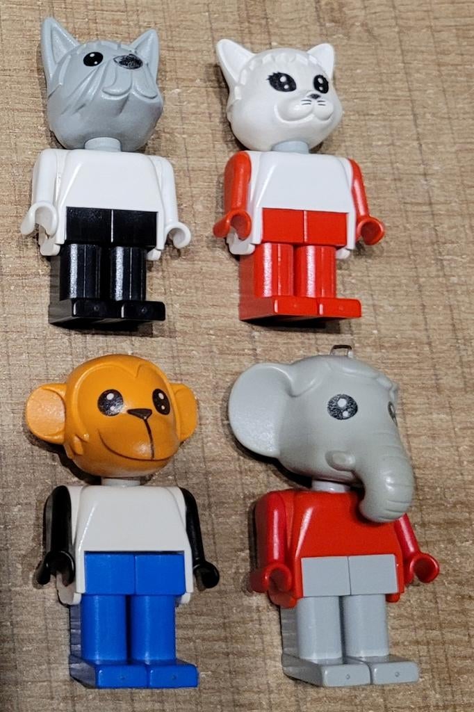 Lego Fabuland: 4 figuurtjes (jaren '80), Kinderen en Baby's, Ophalen of Verzenden, Gebruikt, Losse stenen, Lego