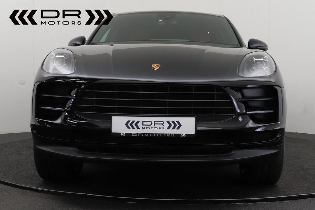 Porsche Macan 2.0T PDK - PANODAK - LEDER - NAVI - SLECHTS 3, 245 pk, 0 cilinders, 0 kg, Zwart