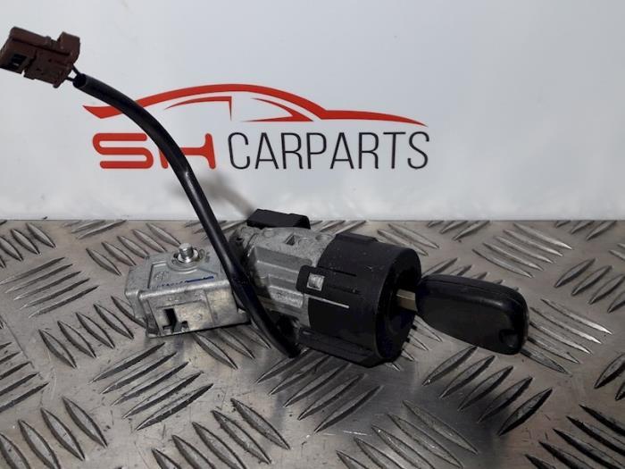 Serrure de contact + clé d'un Citroen C4, -, 3 mois de garantie, Utilisé, -