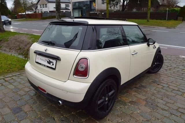 Mini Cooper 1.4i/Airco/Pano/HISTORY/GARANTIE, Auto's, Mini, Voorwielaandrijving, 4 zetels, Stof, Zwart