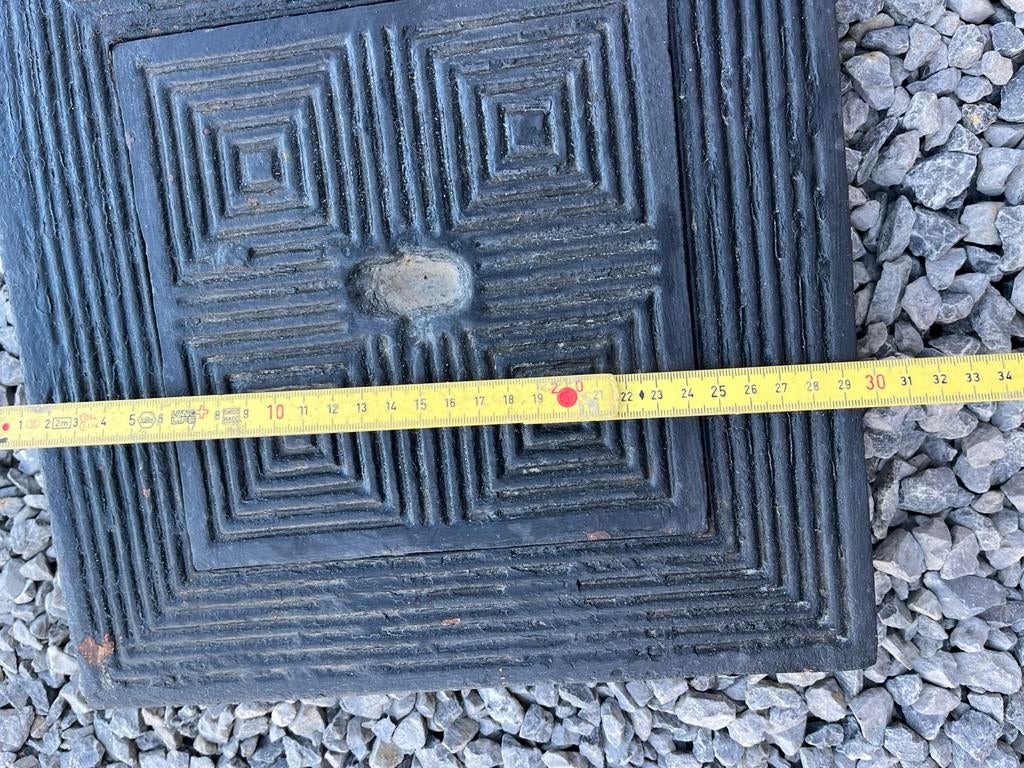 Couvercle de trou d'égout en fonte, Enlèvement, Comme neuf