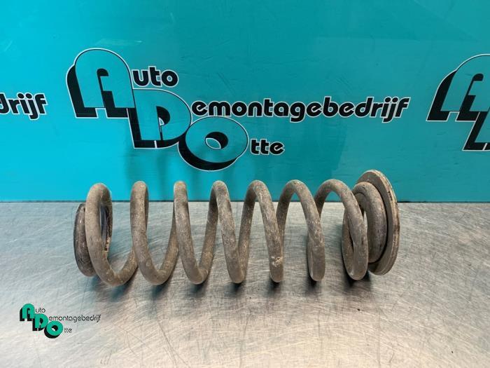 Ressort de flexion arrière d'un Volkswagen Golf (Golf 12-), Volkswagen, -, 3 mois de garantie, Utilisé