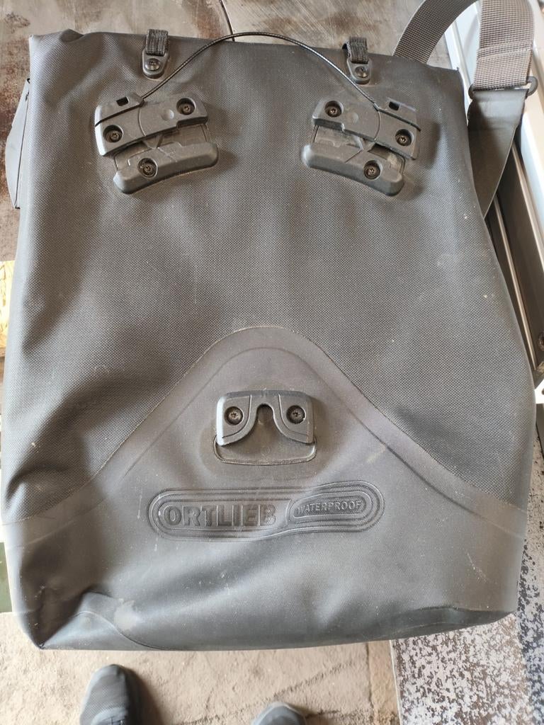 Gevraagd Ortlieb steun voor deze tas, Fietsen en Brommers, Fietsaccessoires | Fietstassen, Ophalen