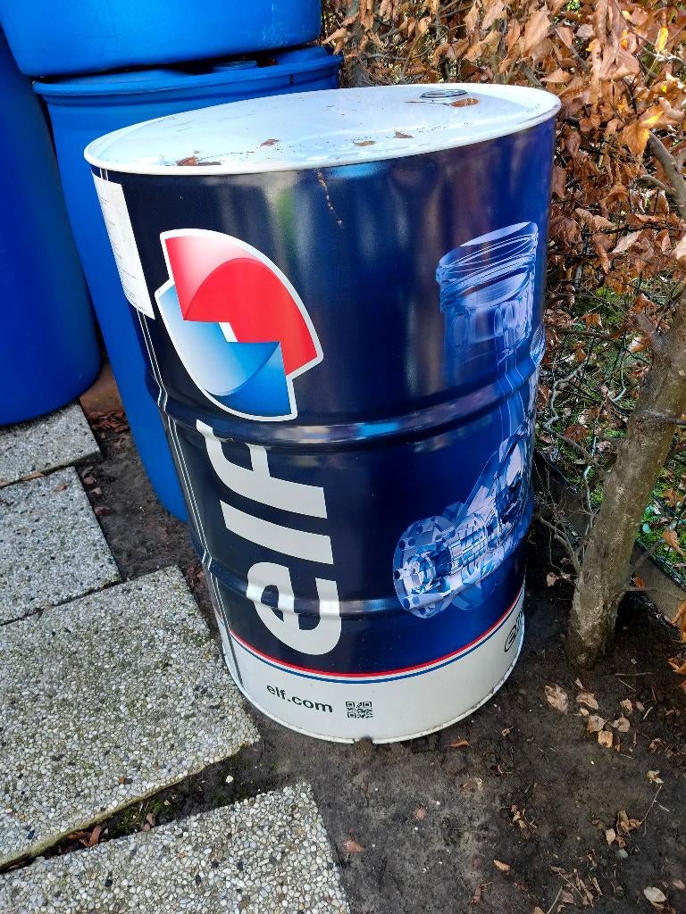 ijzeren vaten, plastieken vaten 200 l, Ophalen