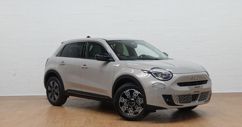 Fiat 600 1.2 Hybrid 145cv DCT La Prima, Stof, Overige kleuren, 110 g/km, Bedrijf