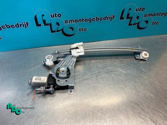 Mécanique vitre 4portes arrière droite d'un Peugeot 206 (2, Autos : Pièces & Accessoires, Vitres & Accessoires, Peugeot, Utilisé