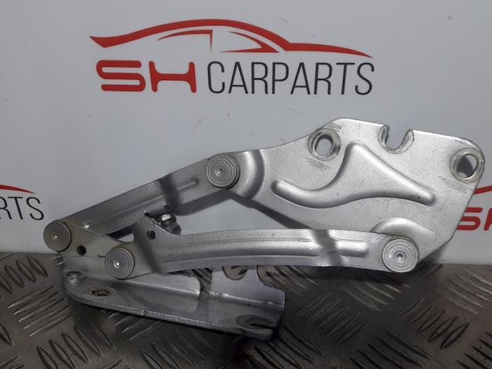 Charnière capot d'un Volkswagen Golf Plus, Autos : Pièces & Accessoires, Volkswagen, -, 3 mois de garantie, Utilisé