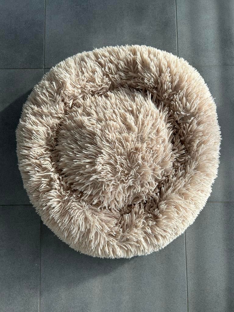 Hondenmandje donut (beige), Dieren en Toebehoren, Hondenmanden, Ophalen, Zo goed als nieuw