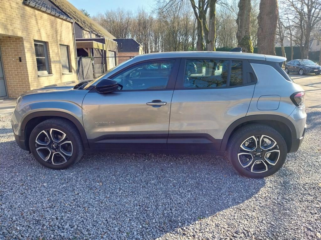 Jeep Avenger 1.2 Altitude, Autos, Jeep, Argent ou Gris, Achat, Euro 6, Boîte manuelle