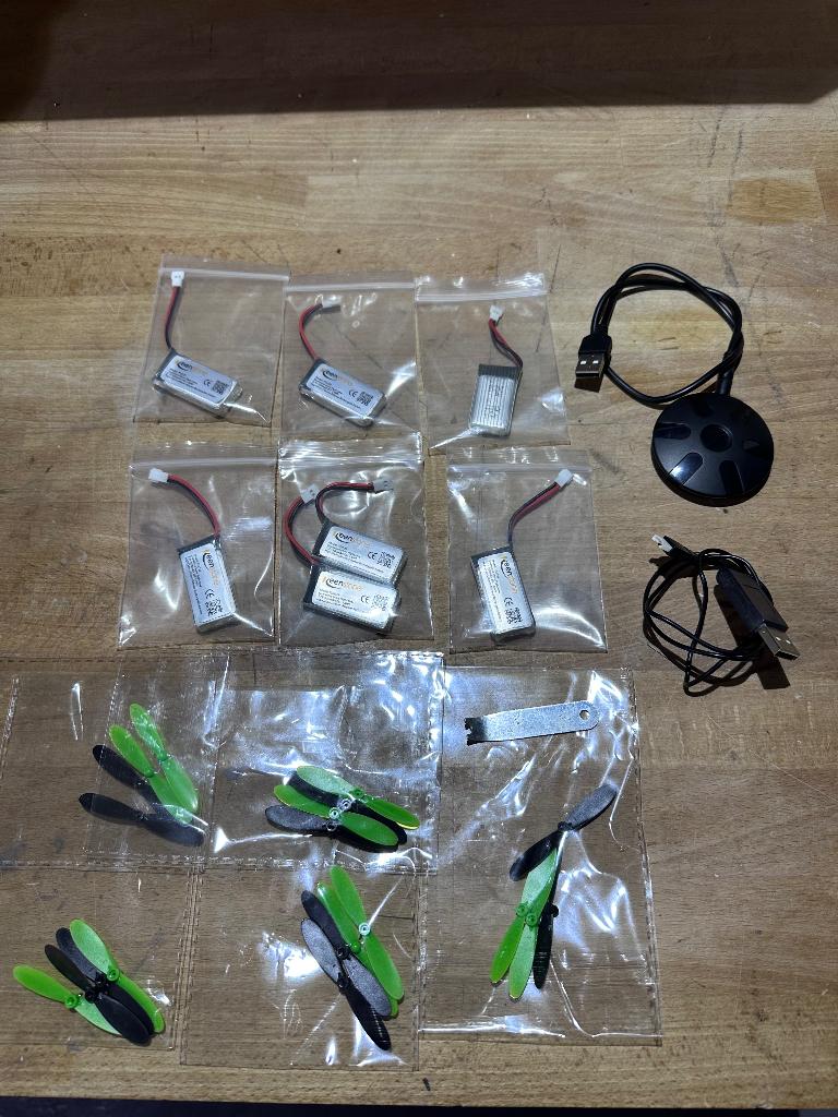 Drone HUBSAN X4 H107C, Ophalen, Gebruikt, Extra accu('s), Hubsan