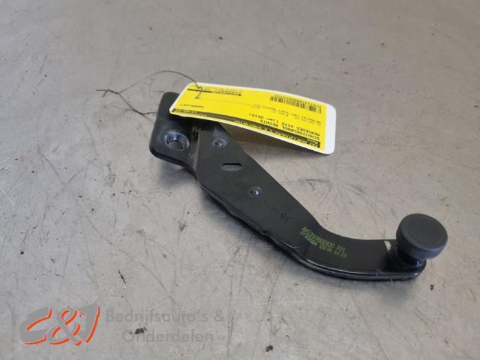 Roulette porte coulissante droite d'un Mercedes Vito, Autos : Pièces & Accessoires, Carrosserie & Tôlerie, Mercedes-Benz, Utilisé