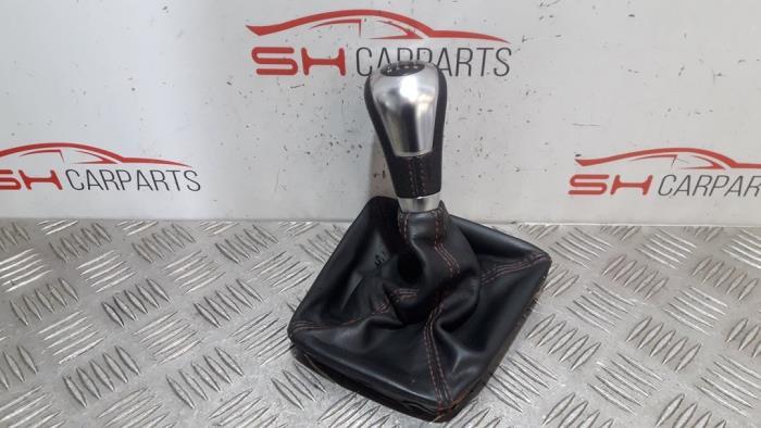 Enveloppe levier de vitesse d'un Mercedes A-Klasse, 3 mois de garantie, Utilisé, -, -