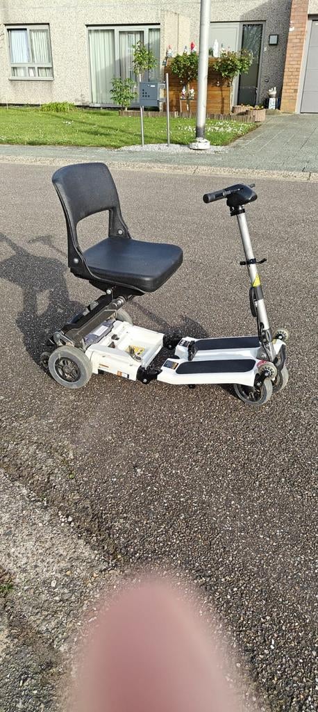 Luggie scooter mobile électrique, Divers, Voitures sans permis & Scooters pour invalides