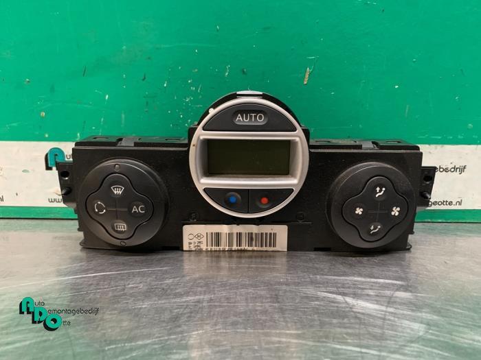 Panneau de commandes chauffage d'un Renault Megane (Megane 2, Autos : Pièces & Accessoires, Renault, -, 3 mois de garantie, Utilisé