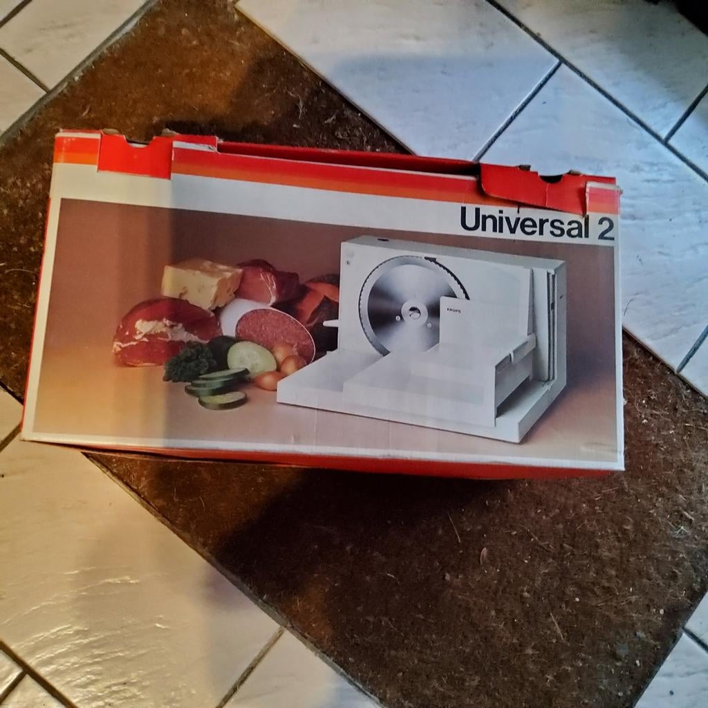 Electrische broodsnijmachine, Ophalen