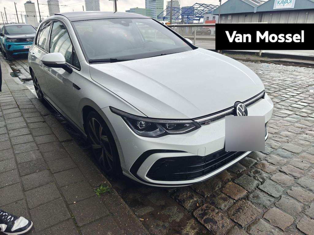 Volkswagen Golf VIII 2.0 TDI 110kW R-Line DSG PANO | CAMERA, Auto's, Stof, Gebruikt, 4 cilinders, Wit