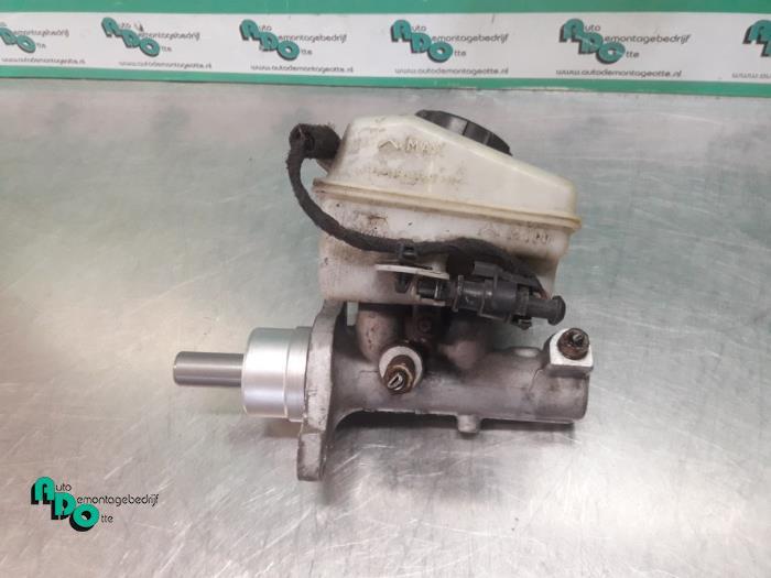Hoofdremcilinder van een Opel Astra (Astra H 04-), Gebruikt, -, -, Opel