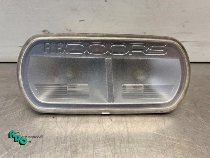 Eclairage d'embarquement d'un Opel Meriva (Meriva B 10-), -, Opel, 3 mois de garantie, Utilisé