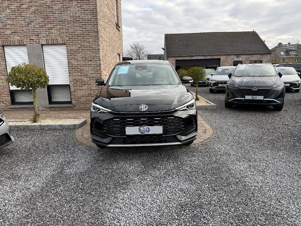 MG ZS 1.5i Comfort 115PK NAV CARPLAY CAM NEW/MODEL 0KM, Autos, MG, Achat, Détection des panneaux routiers, Euro 6, Entreprise