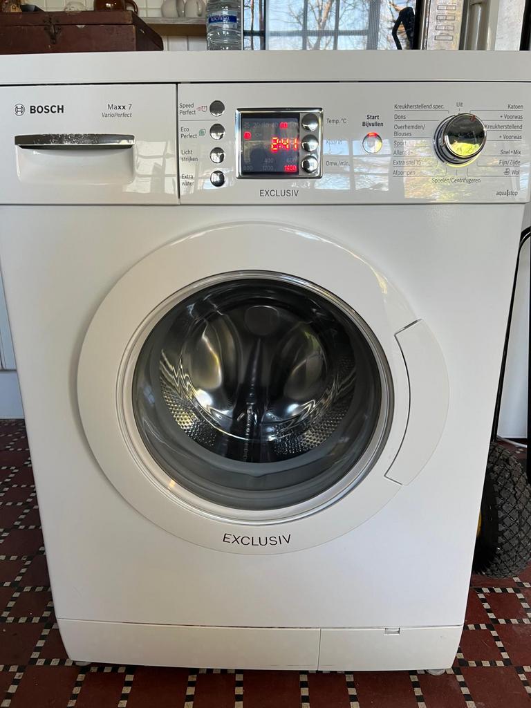 Bosch Maxx 7 VarioPerfect Exclusiv, Electroménager, 1200 à 1600 tours, 6 à 8 kg, Programme lavage à la main, Comme neuf