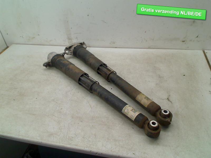 SCHOKBREKERSET ACHTER GTI GTD Golf VII (AUA) (5Q0513029GL), Gebruikt, De Bloemendaal 21 21
5221 EB  'S HERTOGENBOSCH, NL, Info@123Parts.nl