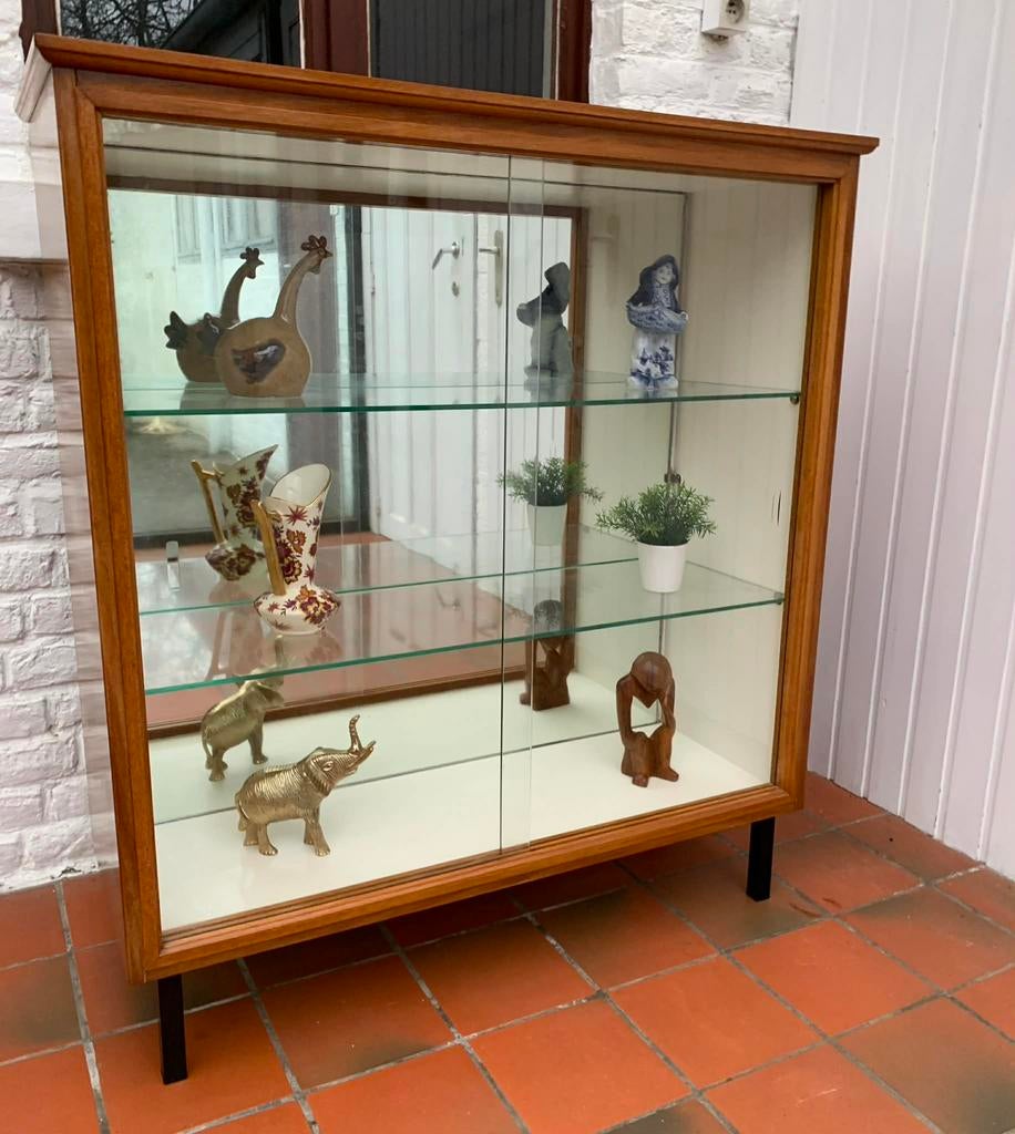 Vitrinekast vintage, Huis en Inrichting, Ophalen, Gebruikt, Glas, Met deur(en)