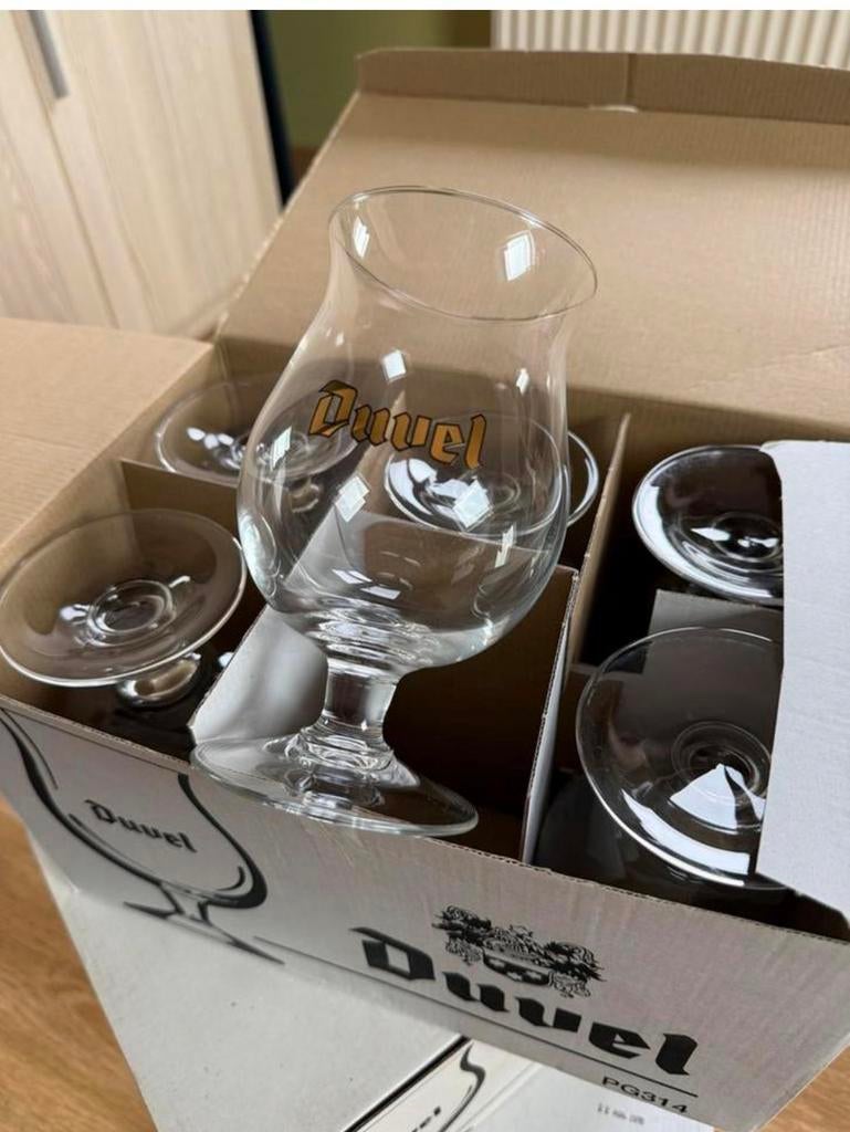 Duvel 6 dozen duvel gouden opdruk duvel, Enlèvement, Comme neuf