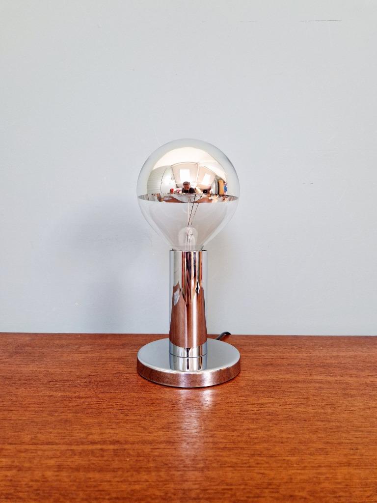 Lampe de table Space Age en métal chromé, années 70, Antiquités & Art, Enlèvement ou Envoi