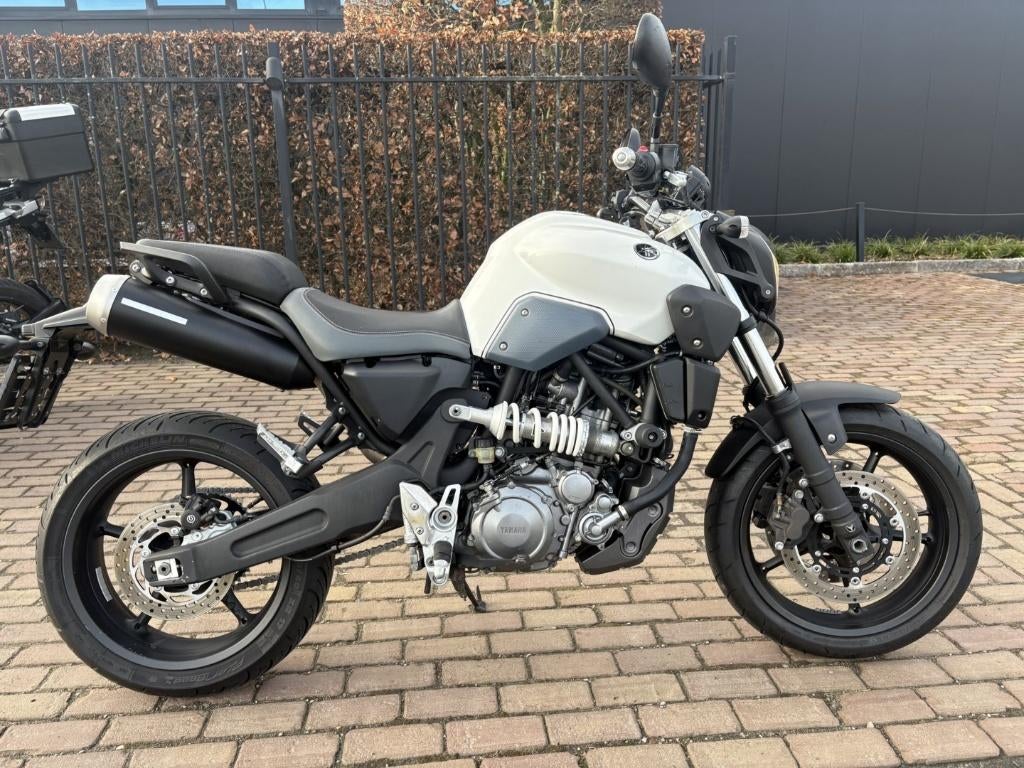 Yamaha MT 03, Entreprise, Permis Moto A2 minimum, 660 cm³, 12 à 35 kW
