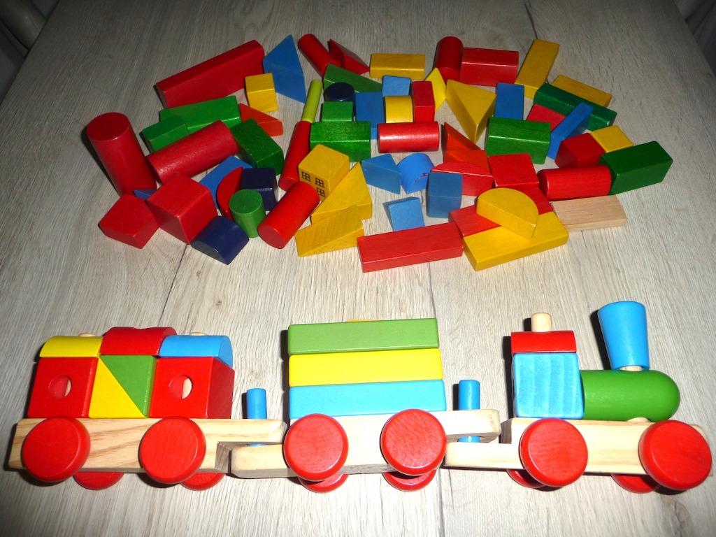Train en bois + 60 blocs de construction, Enfants & Bébés, Jouets | Jouets en bois, Comme neuf, Enlèvement ou Envoi