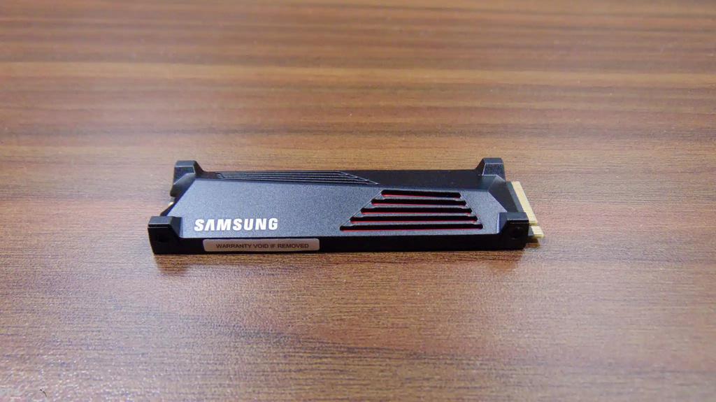 Samsung 990 Pro 2TB SSD met heatsink, Ophalen, Intern, 2TB, Console
