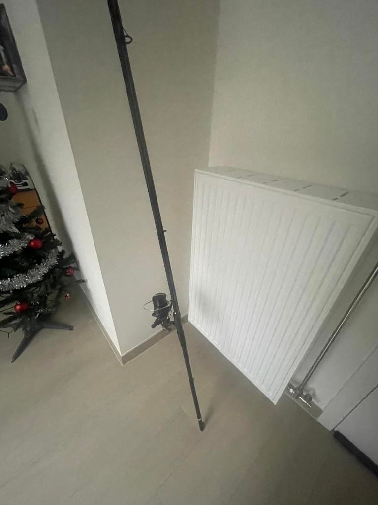 Detonator karperhengel met een vrijloop karpermolen, Ophalen, Zo goed als nieuw, Werphengel