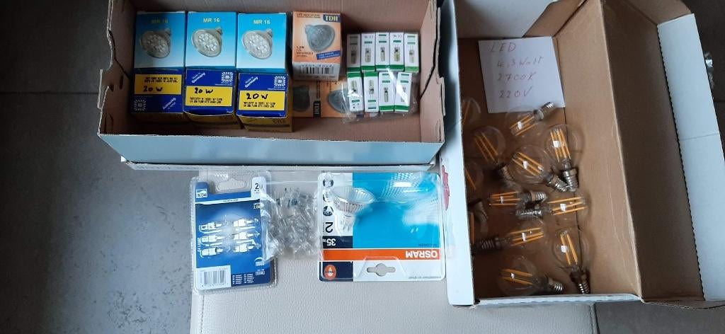 Lampes halogènes LED 20w, 35w GU 5.3- MR16- G4 12 V, Maison & Meubles, Lampes | Lampes en vrac, Enlèvement, Utilisé, Autres culots