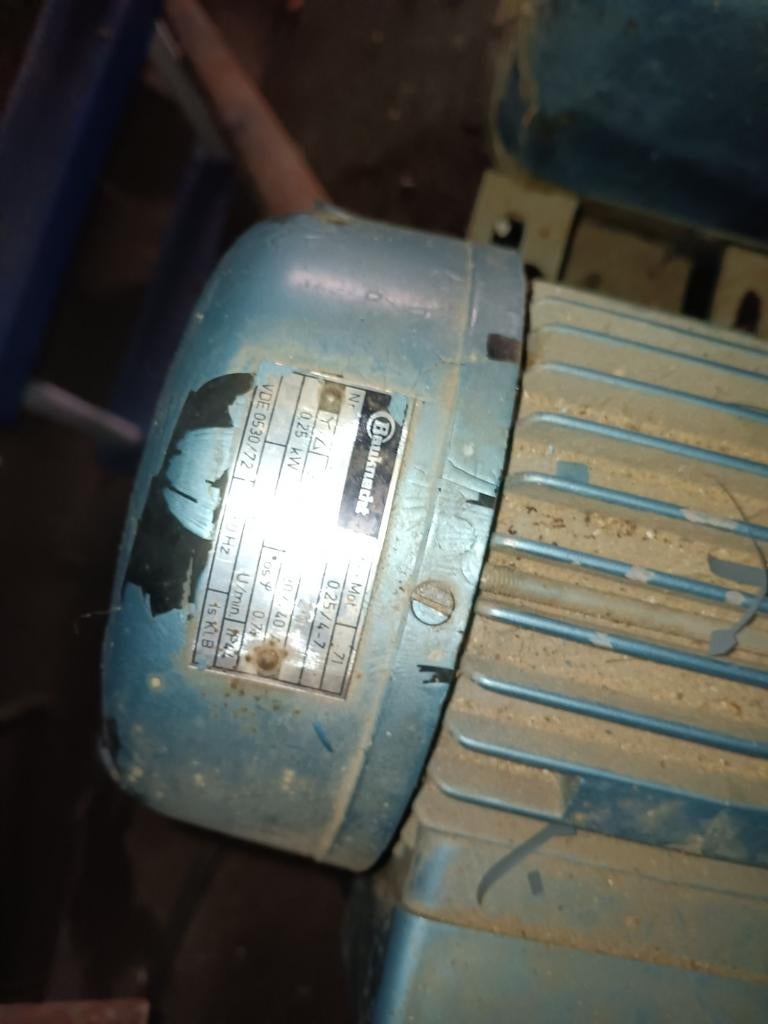 Pompe hydrophore a piston stock, Ophalen